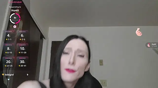 Snapshot of Ivyrose4999 chatting on June 18, 2:54 pm Ivyrose4999 online show from June 18, 2:54 pm