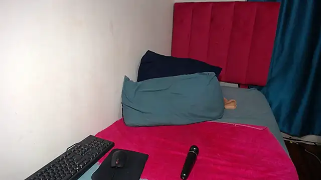 Mywife777 online show from March 1, 7:59 pm