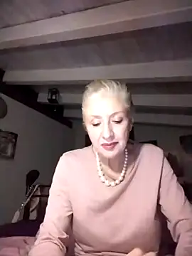 divinaerotica online show from February 28, 5:47 pm