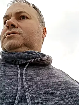 Snapshot of Pourleplasirs chatting on November 13, 11:42 am Pourleplasirs online show from November 13, 11:42 am