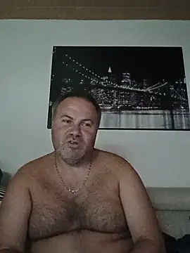 Snapshot of Pourleplasirs chatting on July 16, 9:54 pm Pourleplasirs online show from July 16, 9:54 pm