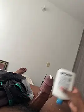 jhonnes  online show from December 4, 8:28 pm