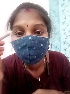 Snapshot of Tamil_roja17 chatting on May 3, 11:55 pm Tamil roja17 online show from May 3, 11:55 pm