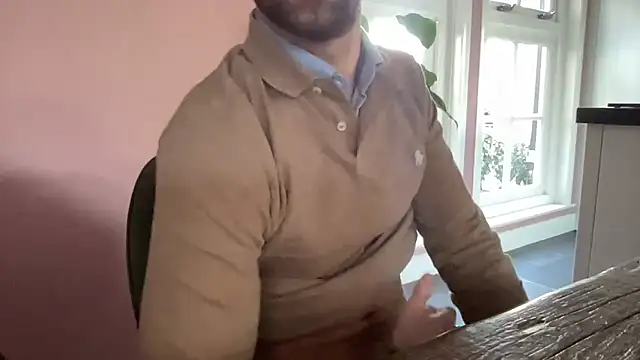 bullyboyy online show from April 6, 6:36 am