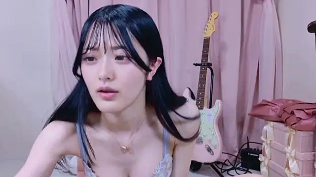 Snapshot of Megu-mimi chatting on July 10, 3:58 pm Megu-mimi online show from July 10, 3:58 pm