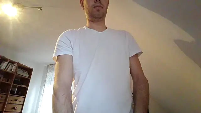 Snapshot of Busi92 chatting on March 30, 9:54 am Busi92 online show from March 30, 9:54 am