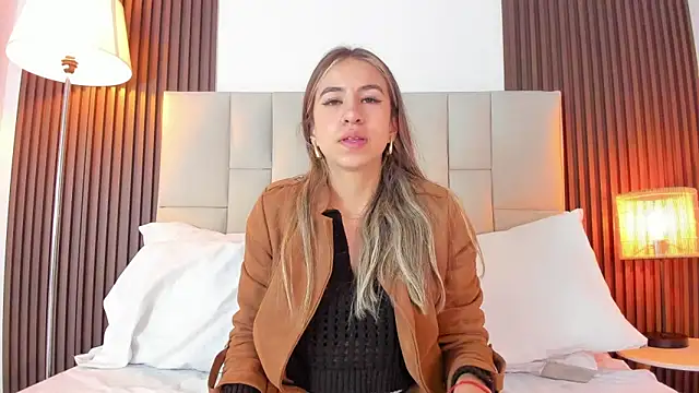 Snapshot of Ariana_greenblat chatting on May 5, 5:21 pm Ariana greenblat online show from May 5, 5:21 pm