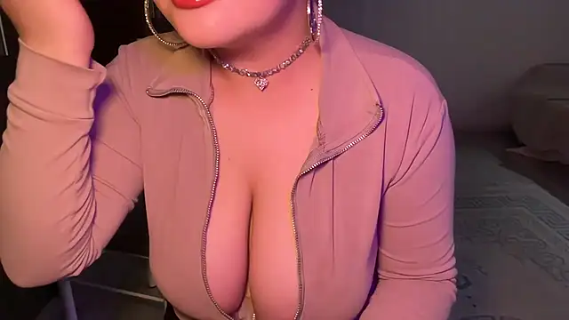 Snapshot of anora_sunny chatting on May 15, 5:42 pm anora sunny online show from May 15, 5:42 pm
