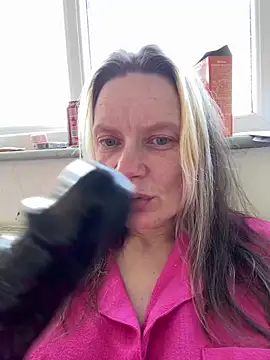 blondey206 online show from April 24, 2:41 pm