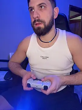 Snapshot of lucas_kazimm chatting on March 15, 10:11 pm lucas kazimm online show from March 15, 10:11 pm