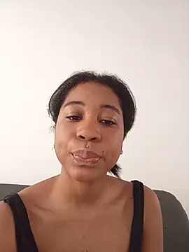 Zaira Rose  online show from May 25, 4:46 pm