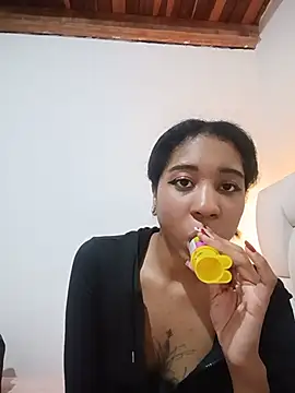 Zaira Rose  online show from June 25, 1:27 am