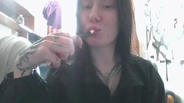 Snapshot of RussNocturnal chatting on March 19, 5:52 am RussNocturnal online show from March 19, 5:52 am