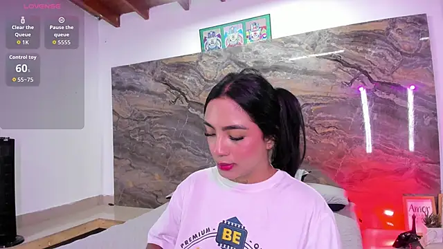 Snapshot of Estefy_gomez09 chatting on April 22, 12:07 pm Estefy gomez09 online show from April 22, 12:07 pm