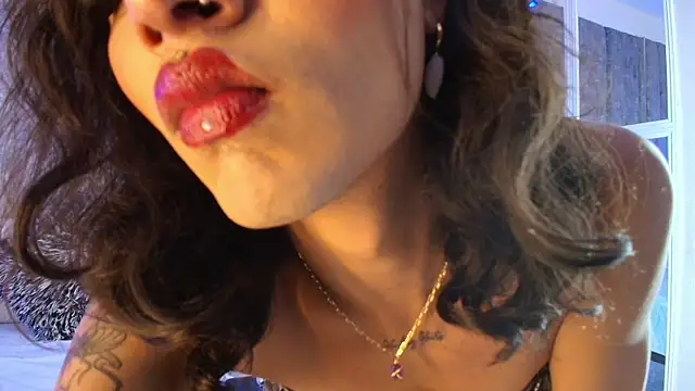 AliDiaz  online show from January 16, 7:18 pm