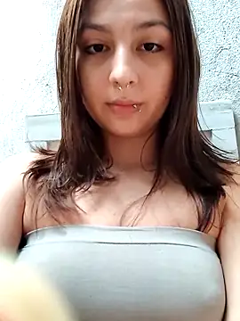 Snapshot of Maiden-Hot chatting on June 14, 8:44 pm Maiden-Hot online show from June 14, 8:44 pm