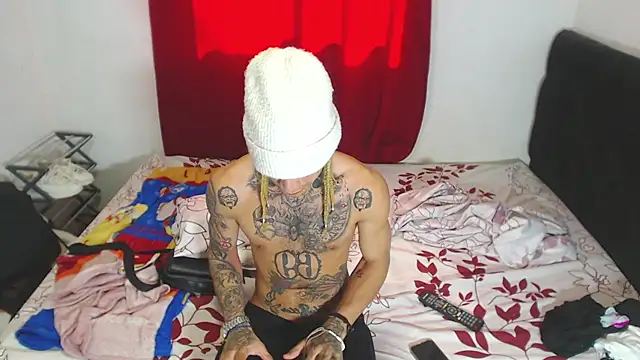 hot man05 online show from February 9, 7:09 pm