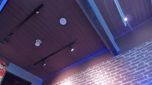 Snapshot of Thomas_May4rs chatting on February 18, 7:21 am Thomas May4rs online show from February 18, 7:21 am