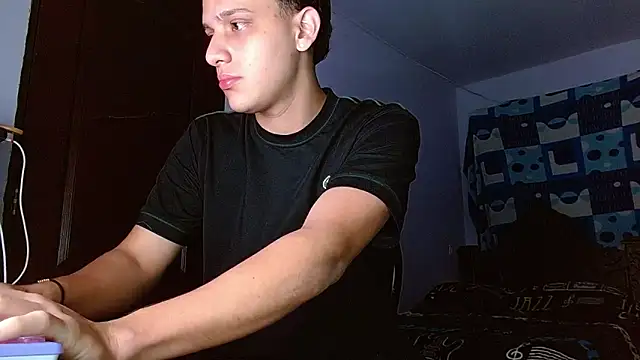 Thomas May4rs online show from November 20, 9:42 am