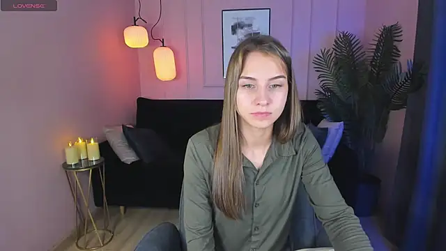 CharmBianca online show from February 20, 11:53 am