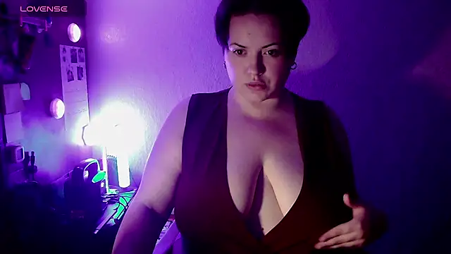 BlackkkVelvet online show from February 13, 11:12 pm