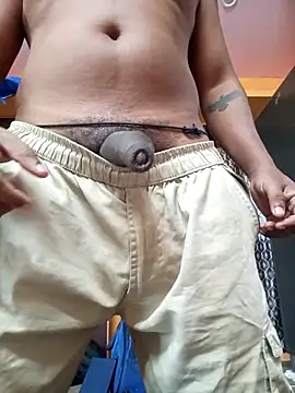 Snapshot of bigcock_thick chatting on July 2, 2:11 am bigcock thick online show from July 2, 2:11 am