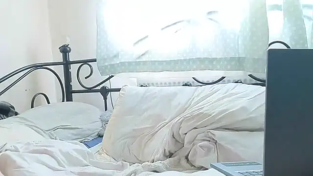 Snapshot of Demi_WelshX chatting on September 9, 9:20 am Demi WelshX online show from September 9, 9:20 am