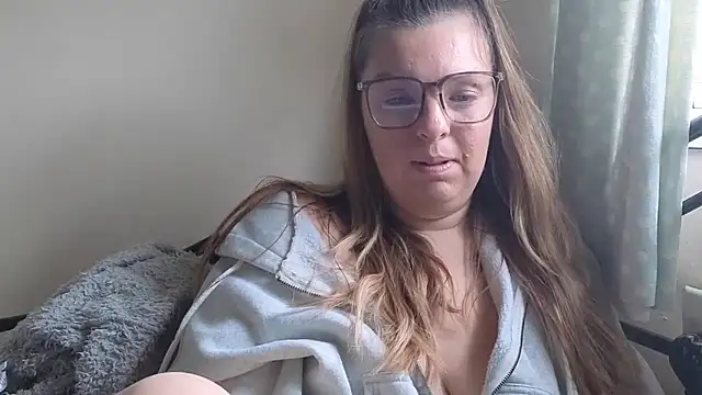 Snapshot of Demi_WelshX chatting on October 15, 9:09 am Demi WelshX online show from October 15, 9:09 am