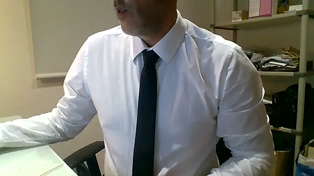 66MA69 online show from April 2, 11:24 pm