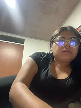 viccky vick online show from February 24, 12:20 am