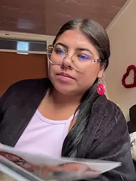 viccky vick online show from March 11, 5:13 pm