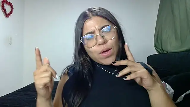 viccky vick online show from October 30, 2:02 am