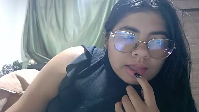 viccky vick online show from March 26, 10:59 pm