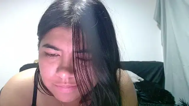 Snapshot of viccky_vick chatting on May 30, 1:35 am viccky vick online show from May 30, 1:35 am