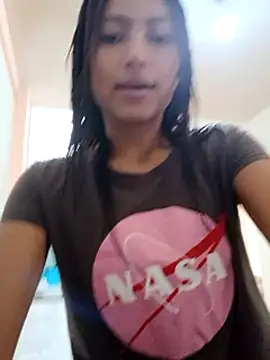 Little Saori online show from February 12, 2:10 pm