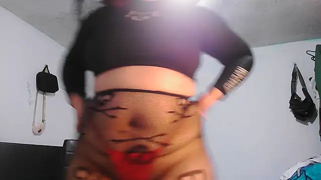 alexandraluv online show from October 30, 10:10 pm