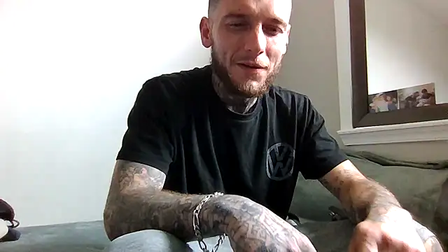 cruz815 online show from April 22, 4:41 pm