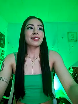 Snapshot of Marce0 chatting on April 3, 8:18 pm Marce0 online show from April 3, 8:18 pm