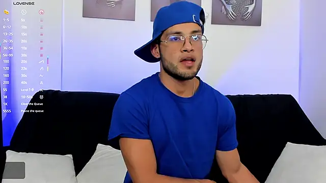 Max Conor1 online show from April 21, 5:25 am