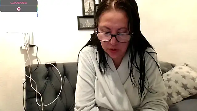 MirandaLatinaLovely online show from October 21, 3:24 pm