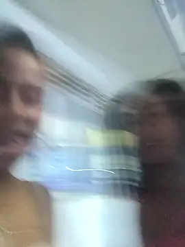 Snapshot of Street_royal chatting on March 4, 3:55 am Street royal online show from March 4, 3:55 am