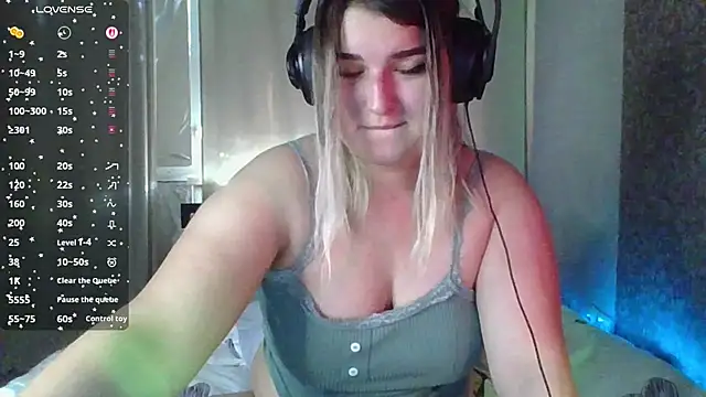 Jenny Smit online show from November 17, 4:07 am