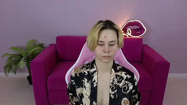 Snapshot of BettyCarter07 chatting on January 29, 9:55 am BettyCarter07 online show from January 29, 9:55 am