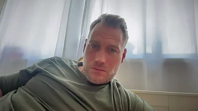 Snapshot of Christian87xxx chatting on October 6, 1:52 pm Christian87xxx online show from October 6, 1:52 pm