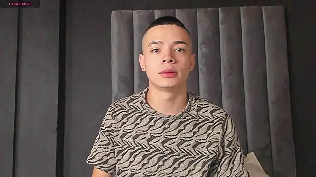 Adam Thomass 1 online show from February 9, 12:52 pm