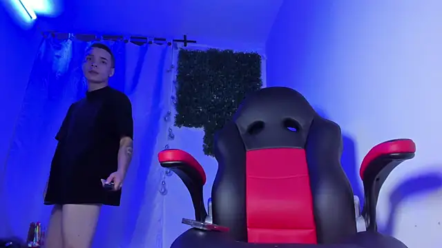 Adam Thomass 1 online show from March 14, 1:37 am