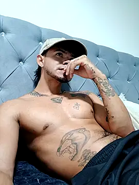 Niick01  online show from January 18, 11:41 pm