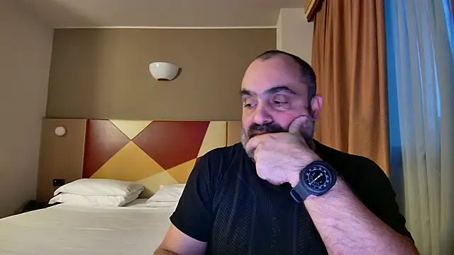 fuocovivo4 online show from February 13, 5:01 pm