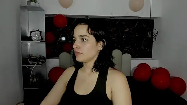 Snapshot of Annyrosee chatting on February 12, 7:53 pm Annyrosee online show from February 12, 7:53 pm