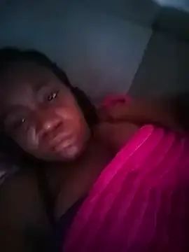 Snapshot of DayannaBronx chatting on March 12, 2:12 pm DayannaBronx online show from March 12, 2:12 pm